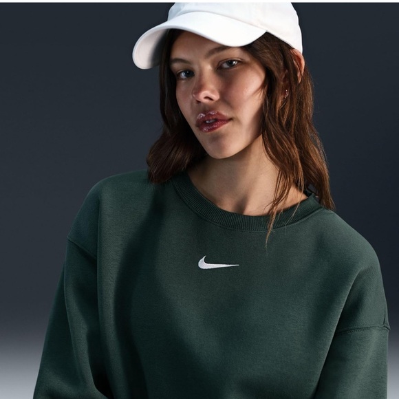 Nike Tops - Women’s Nike Phoenix Sweatshirt